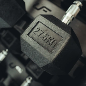 Ganteră HEX din fontă cu acoperire din cauciuc 27,5 kg - UpForm